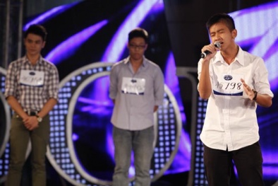Hot boy 16 tuổi Vietnam Idol bị loại vì hát như... đọc